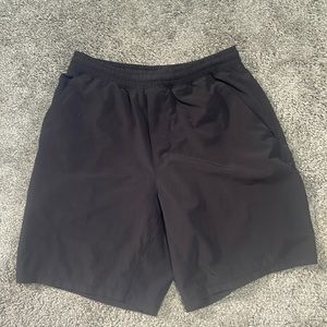 Lululemon Pacebreaker lined shorts 9” inseam size M